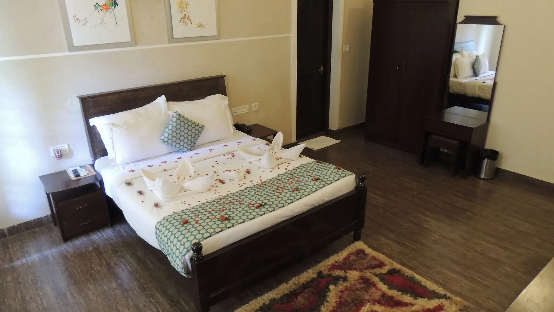 Hotel Birds Valley Resort Munnar