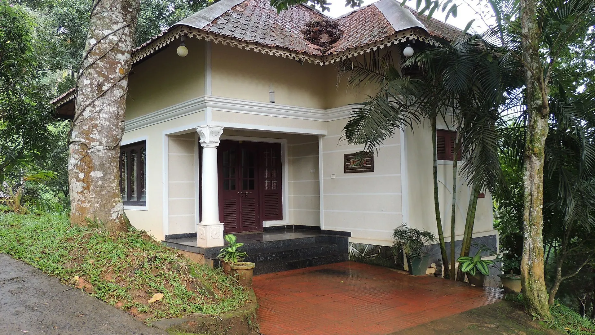 Hotel Birds Valley Resort Munnar